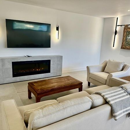Modern Apartment In Front Of Cabopino Golf Марбеля Екстериор снимка