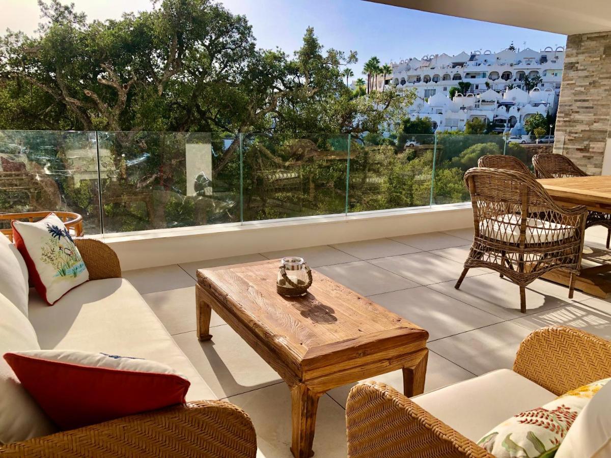 Modern Apartment In Front Of Cabopino Golf Марбеля Екстериор снимка