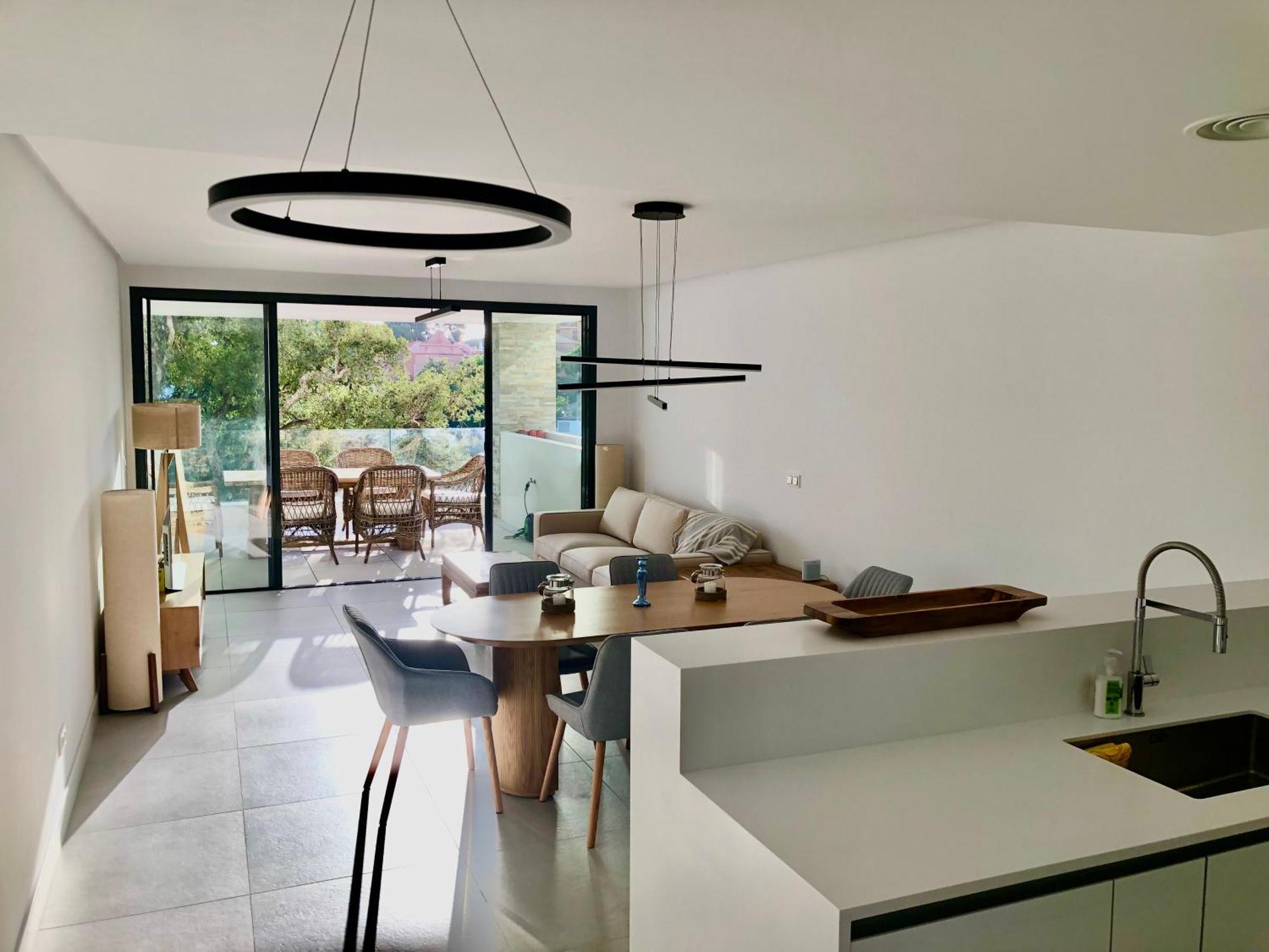 Modern Apartment In Front Of Cabopino Golf Марбеля Екстериор снимка