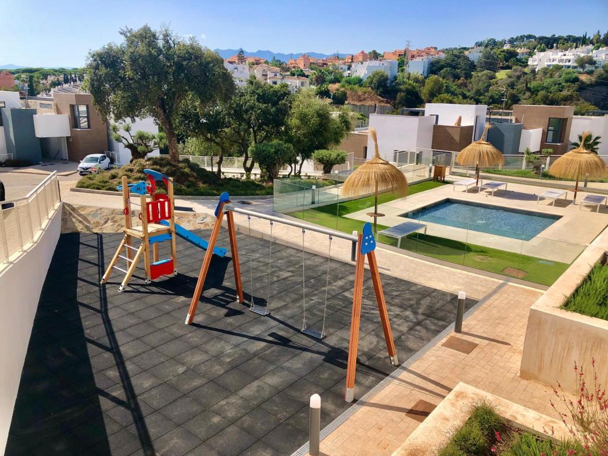 Modern Apartment In Front Of Cabopino Golf Марбеля Екстериор снимка