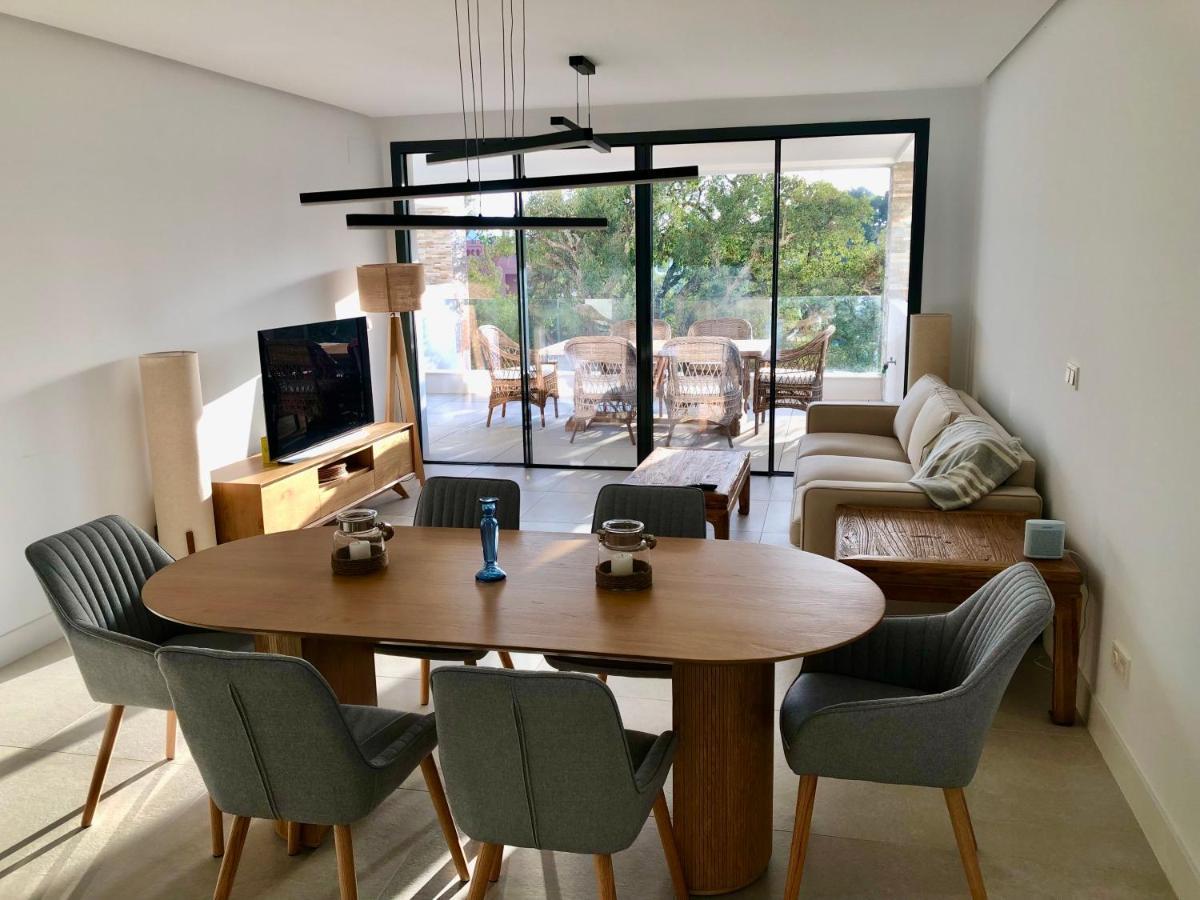Modern Apartment In Front Of Cabopino Golf Марбеля Екстериор снимка